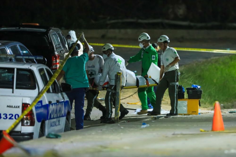 Sancţiuni aspre în El Salvador după busculada soldată cu 12 morţi_4