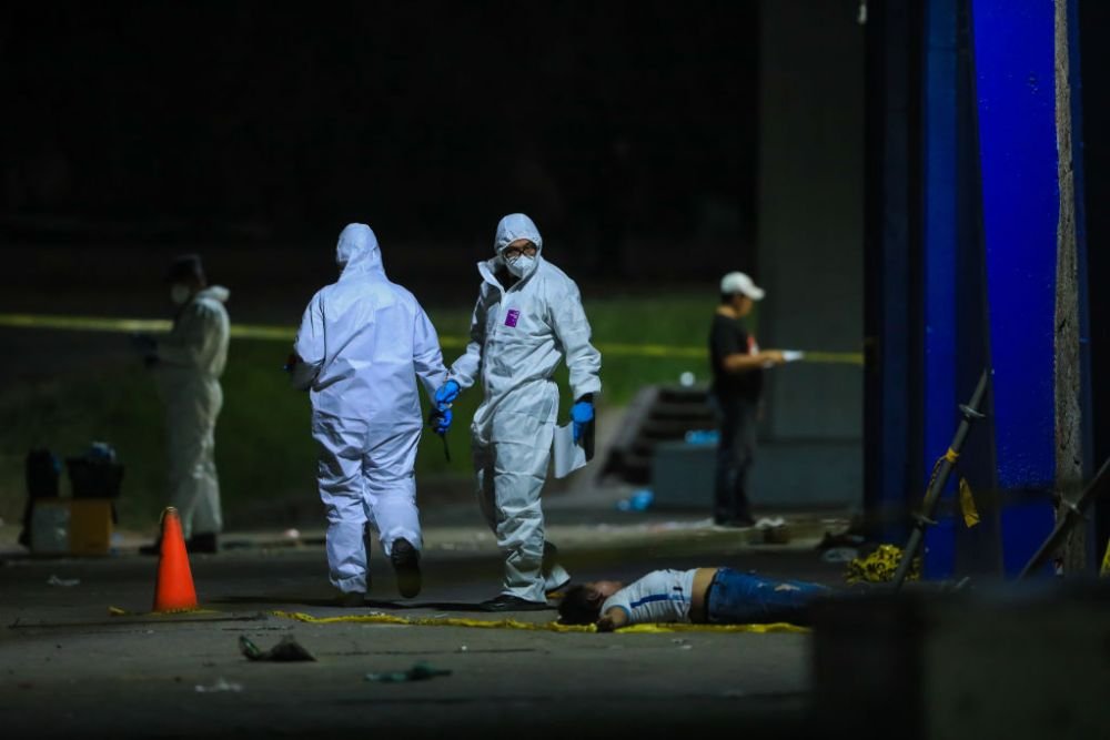 Sancţiuni aspre în El Salvador după busculada soldată cu 12 morţi_5