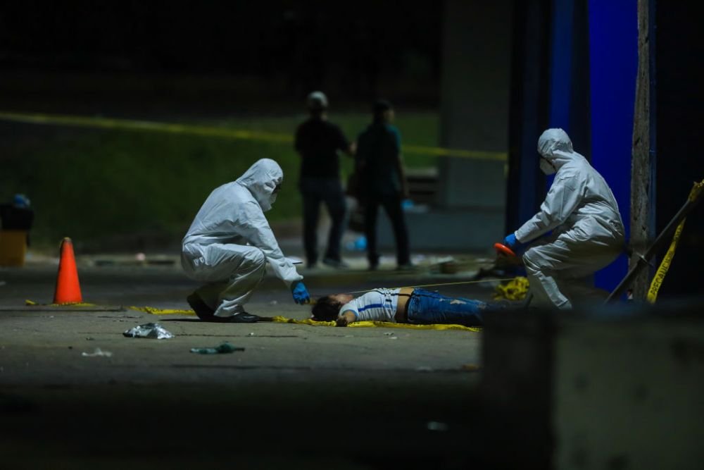 Sancţiuni aspre în El Salvador după busculada soldată cu 12 morţi_6