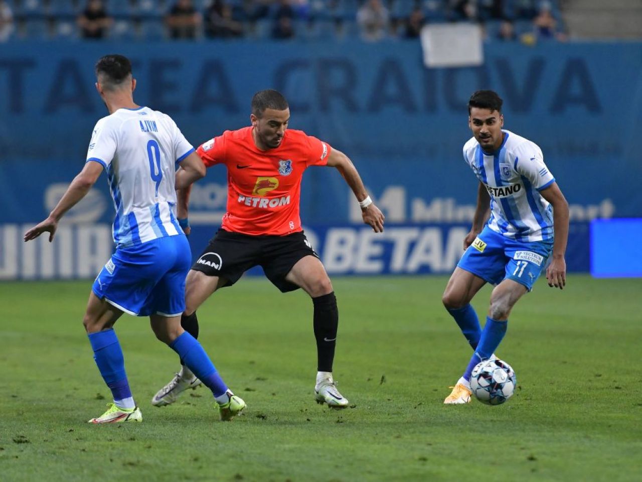 Rapid transferă, dar și dă afară! Fotbalistul cu selecții la naționala Franței, OUT din Giulești_11