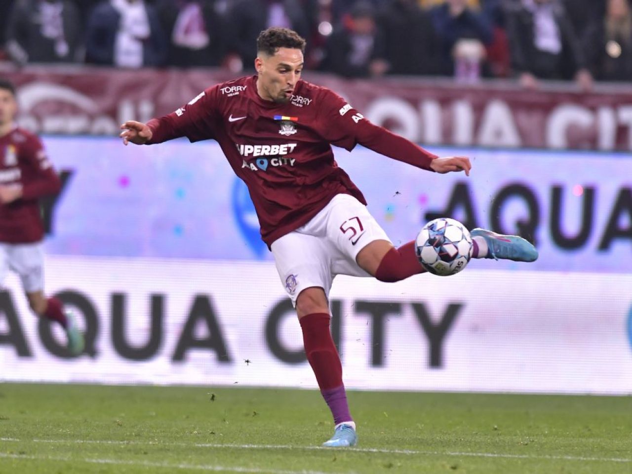 El este atacantul trecut pe la Juventus Torino care pleacă de la Rapid după ZERO minute în Giulești în acest sezon!_2
