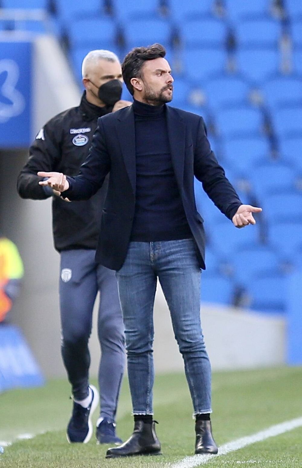 AS anunță: antrenorul dat afară din Liga 1 din România semnează în La Liga și o va pregăti pe Rayo Vallecano! Poate promova și cu actuala echipă_5