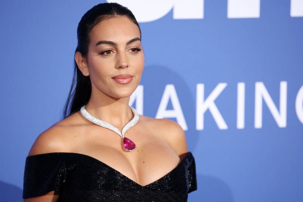Colierul de peste un milion de euro, purtat de Georgina Rodriguez! Partenera lui Cristiano Ronaldo a apărut așa la eveniment_2