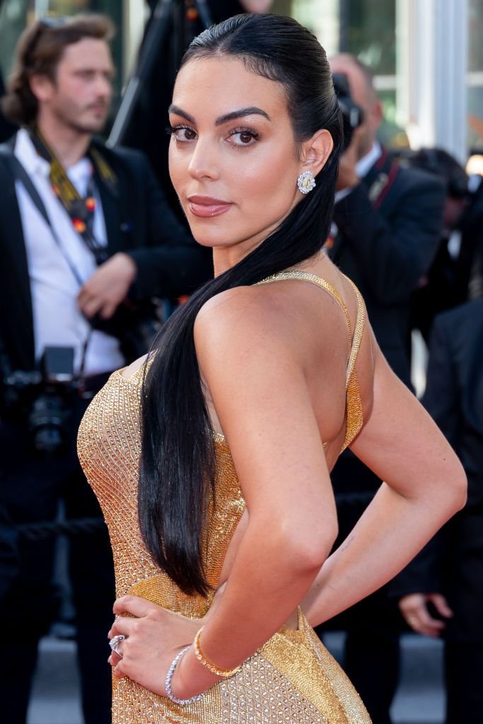Colierul de peste un milion de euro, purtat de Georgina Rodriguez! Partenera lui Cristiano Ronaldo a apărut așa la eveniment_21