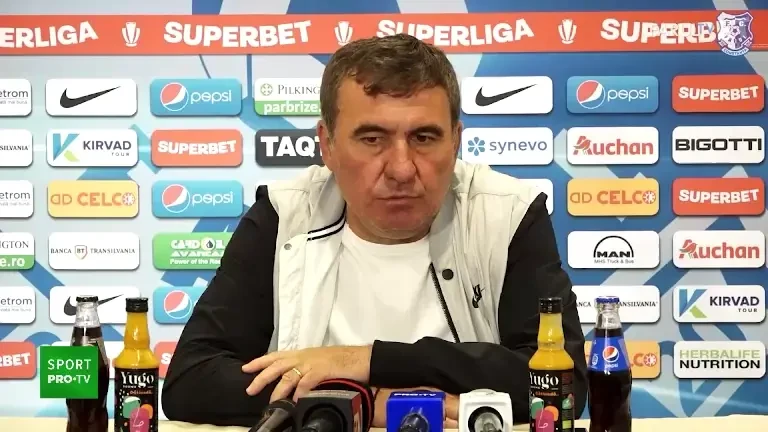 Gică Hagi, înainte de CFR Cluj - Farul Constanța (27/05/2023)