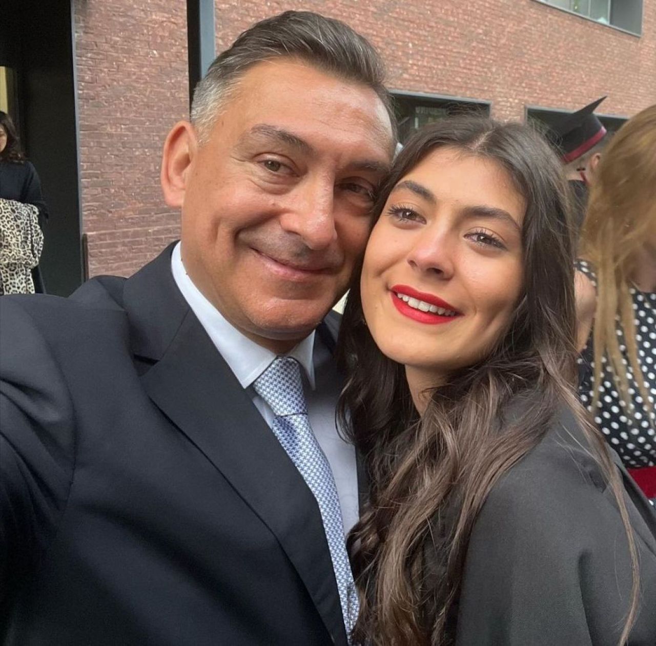 Fiica lui Ilie Dumitrescu, de o frumusețe răpitoare. Mesajul emoționant transmis tinerei de internaționalul român_9