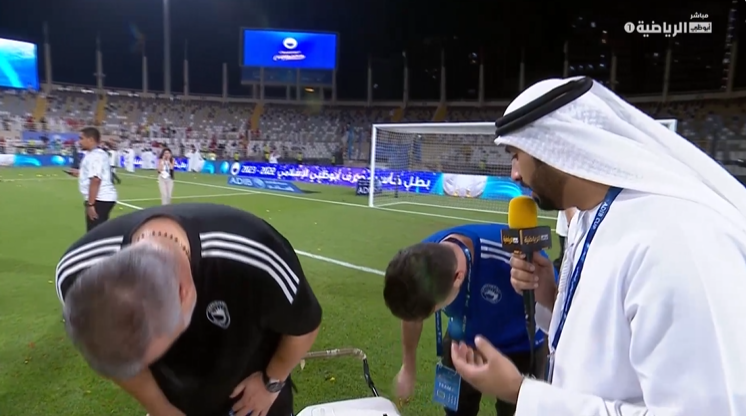 Cosmin Olăroiu, un nou trofeu cu Al Sharjah! Discurs îngrijorător la finalul partidei, vizibil afectat: 