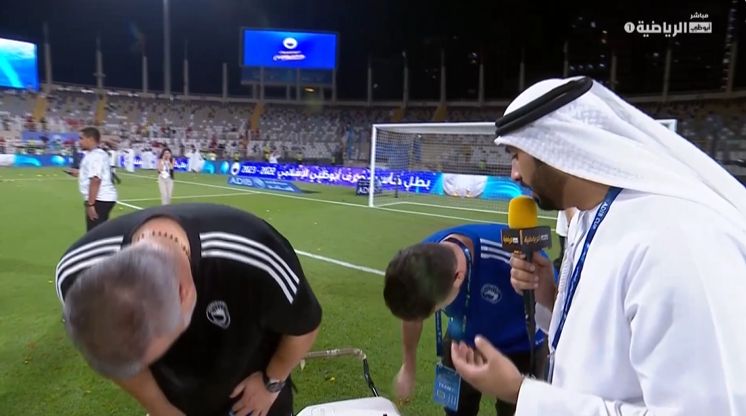 Cosmin Olăroiu, un nou trofeu cu Al Sharjah! Discurs îngrijorător la finalul partidei, vizibil afectat: