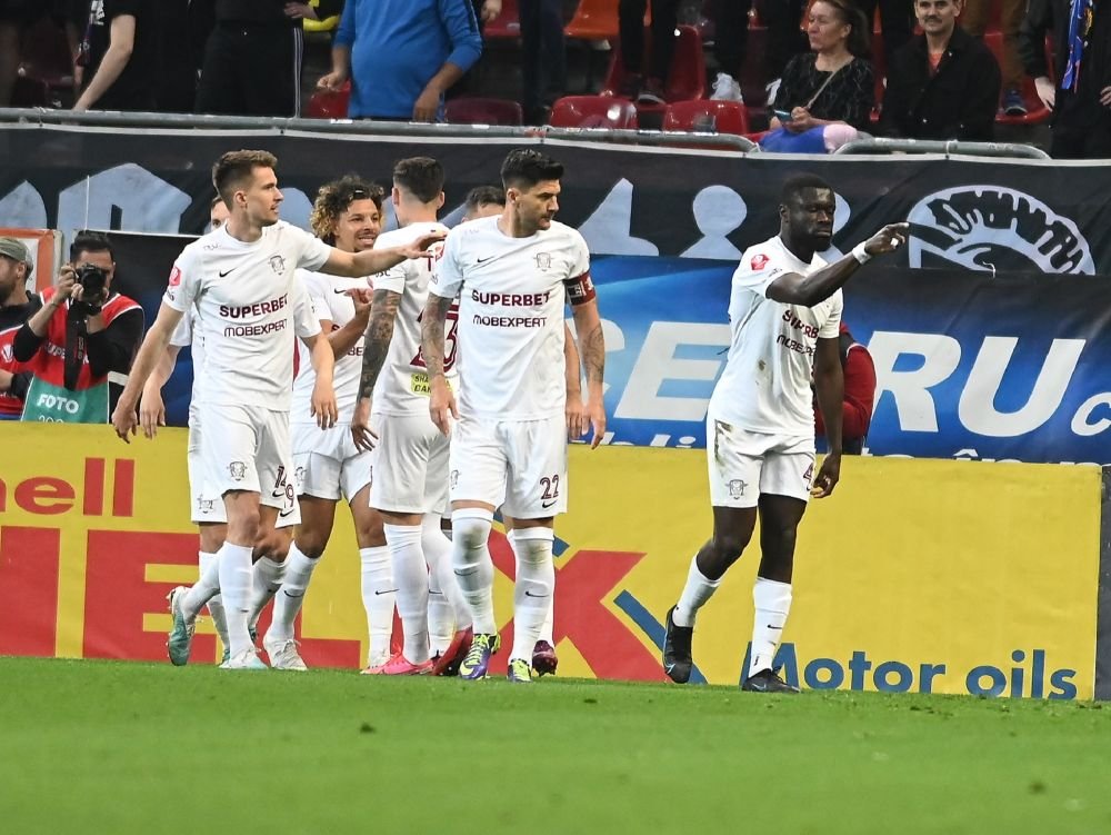 FCSB - Rapid 1-5! Au vrut să-i dea șah „Regelui”, dar și-au luat mat de la Rapid. „Roș-albaștrii” încheie sezonul în genunchi_15