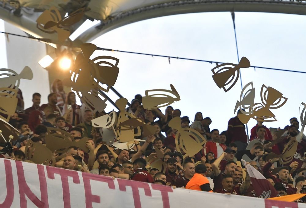 Câți fani au fost prezenți la FCSB - Rapid 1-5_4