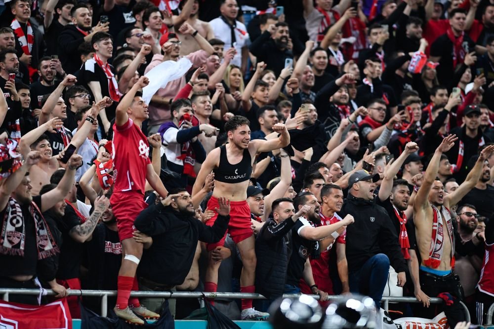 Peste FCSB - Rapid? C&acirc;te bilete s-au v&acirc;ndut la Dinamo - FC Argeș