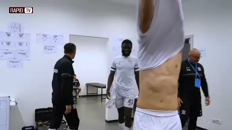 Bucuria din vestiarul Rapidului după victoria cu FCSB (27.05.2023)