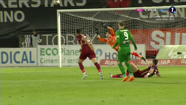Mamma-mia, Louis! Munteanu a țintit vinclul porții și a înscris un gol de generic în CFR - Farul_9