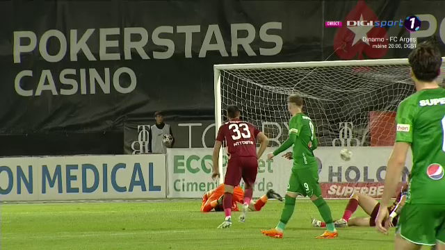 Mamma-mia, Louis! Munteanu a țintit vinclul porții și a înscris un gol de generic în CFR - Farul_16