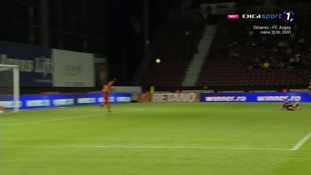 Mamma-mia, Louis! Munteanu a țintit vinclul porții și a înscris un gol de generic în CFR - Farul_25