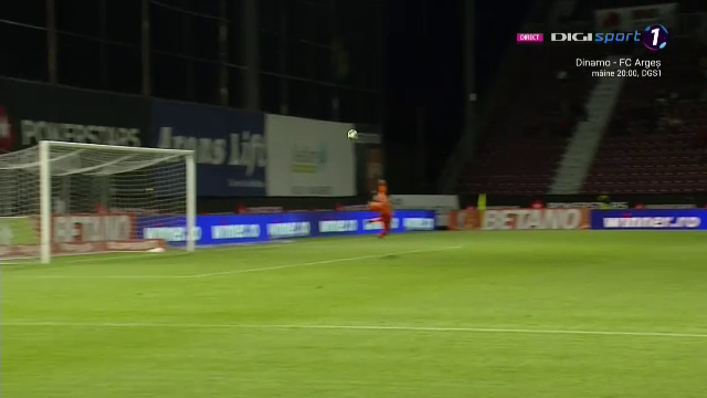 Mamma-mia, Louis! Munteanu a țintit vinclul porții și a înscris un gol de generic în CFR - Farul_26