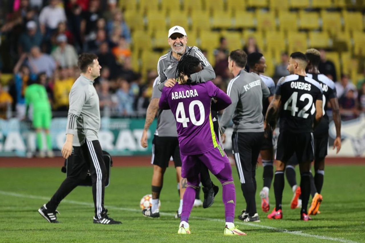 În timp ce CFR Cluj tremură pentru Europa, fostul antrenor a câștigat eventul și bate la porțile Champions League!_7