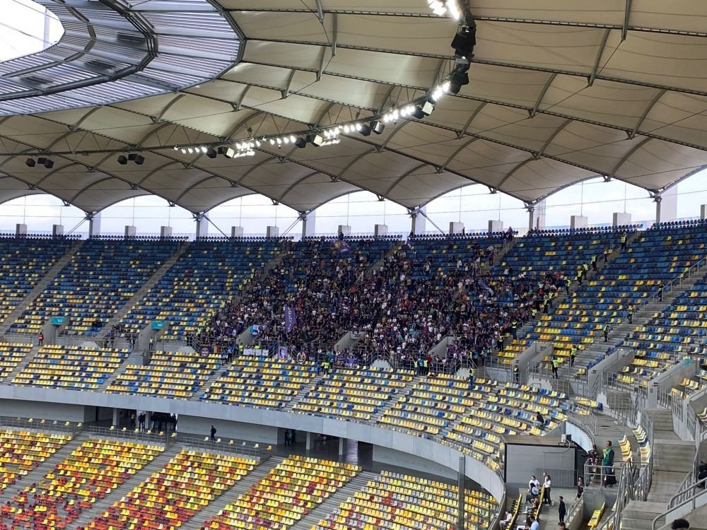 Umilință. Ce au făcut fanii lui FC Argeș în minutul 65 al meciului cu Dinamo _2