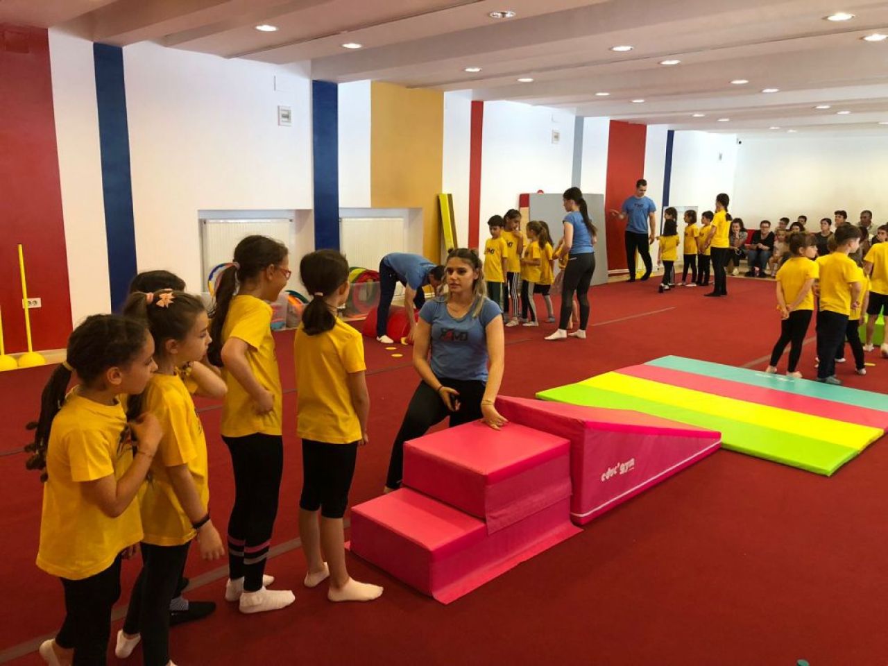 Academia Marian Drăgulescu. Cum arată o ședință de pregătire la baza sportivă a fostului mare gimnast al României_1