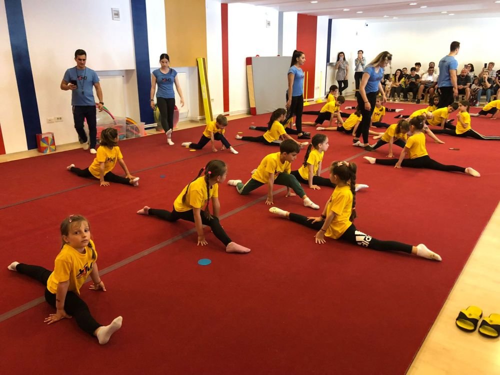 Academia Marian Drăgulescu. Cum arată o ședință de pregătire la baza sportivă a fostului mare gimnast al României_6