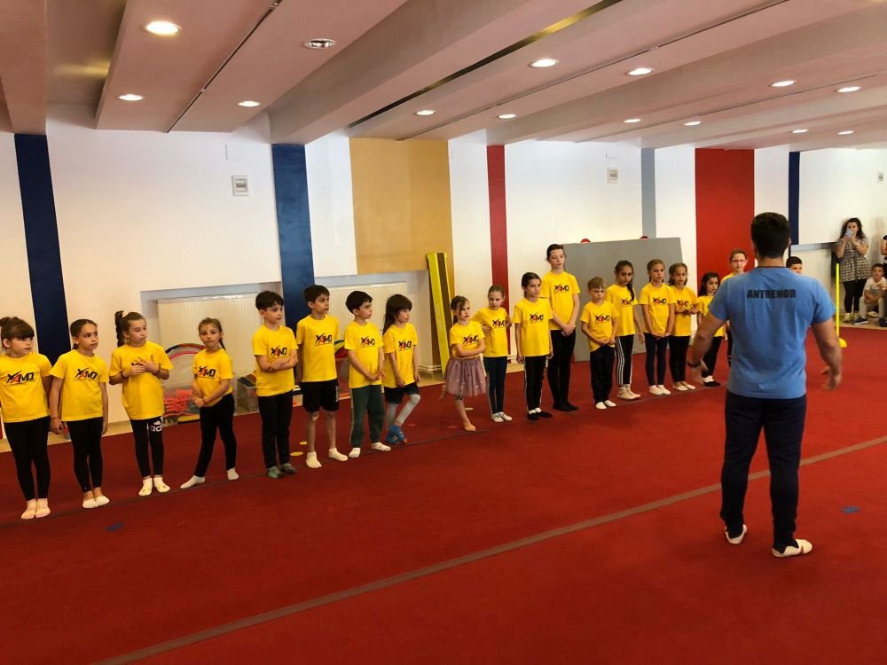 Academia Marian Drăgulescu. Cum arată o ședință de pregătire la baza sportivă a fostului mare gimnast al României_24