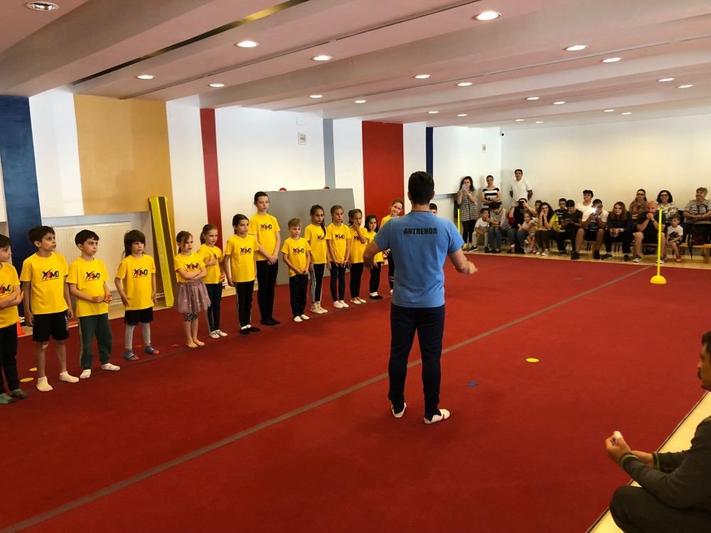 Academia Marian Drăgulescu. Cum arată o ședință de pregătire la baza sportivă a fostului mare gimnast al României_25