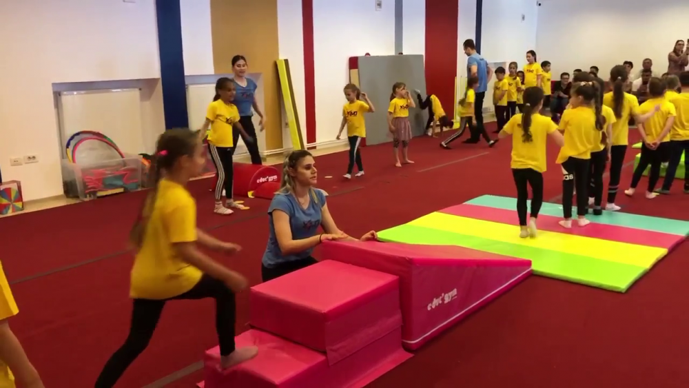 Academia Marian Drăgulescu. Cum arată o ședință de pregătire la baza sportivă a fostului mare gimnast al României_48