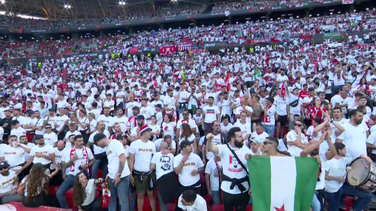 Show total la Sevilla - AS Roma! Atmosferă nebună în tribune la finala Europa League_25