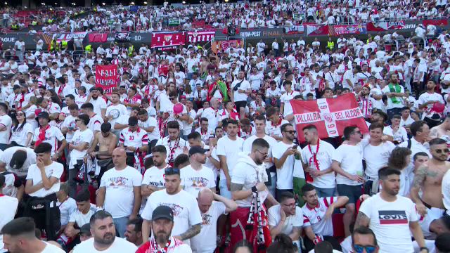 Show total la Sevilla - AS Roma! Atmosferă nebună în tribune la finala Europa League_26
