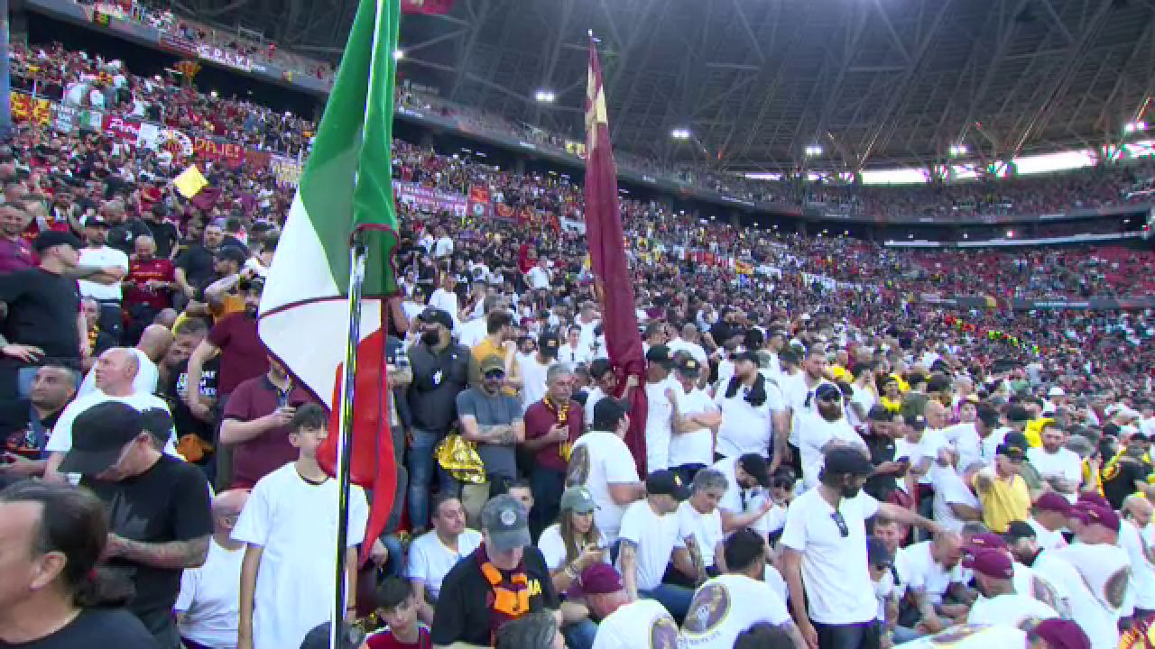 Show total la Sevilla - AS Roma! Atmosferă nebună în tribune la finala Europa League_27