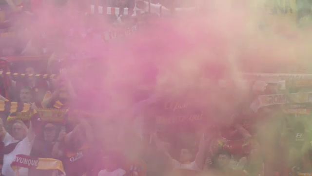 Fanii Romei sunt bestiali! Ce au putut face pe Stadio Olimpico, în timpul finalei Europa League_16