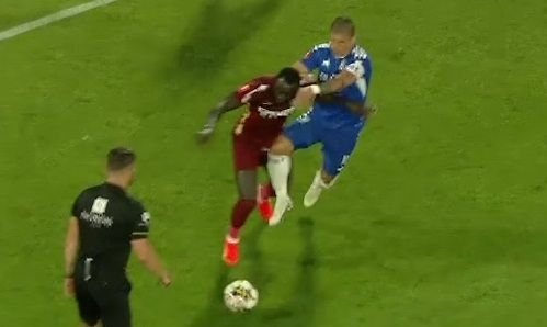 Controversă în CFR Cluj - FC U Craiova! Juan Bauza, eliminat în meciul crucial pentru Europa_17