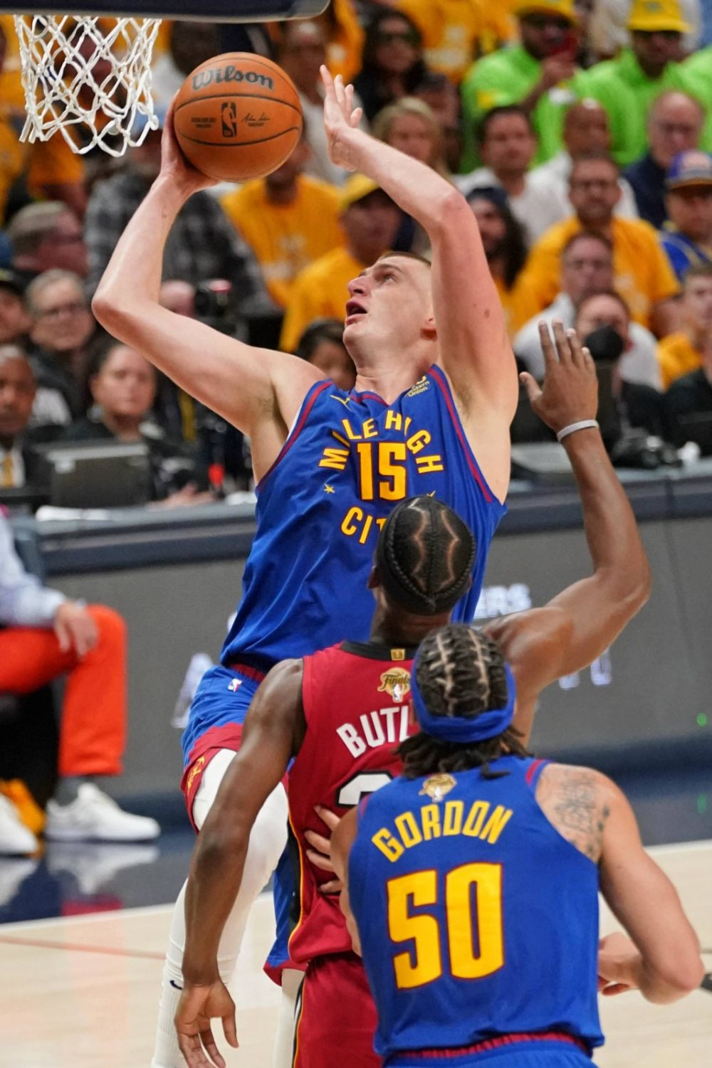 Denver Nuggets a început cu dreptul finala NBA împotriva celor de la Miami Heat_6