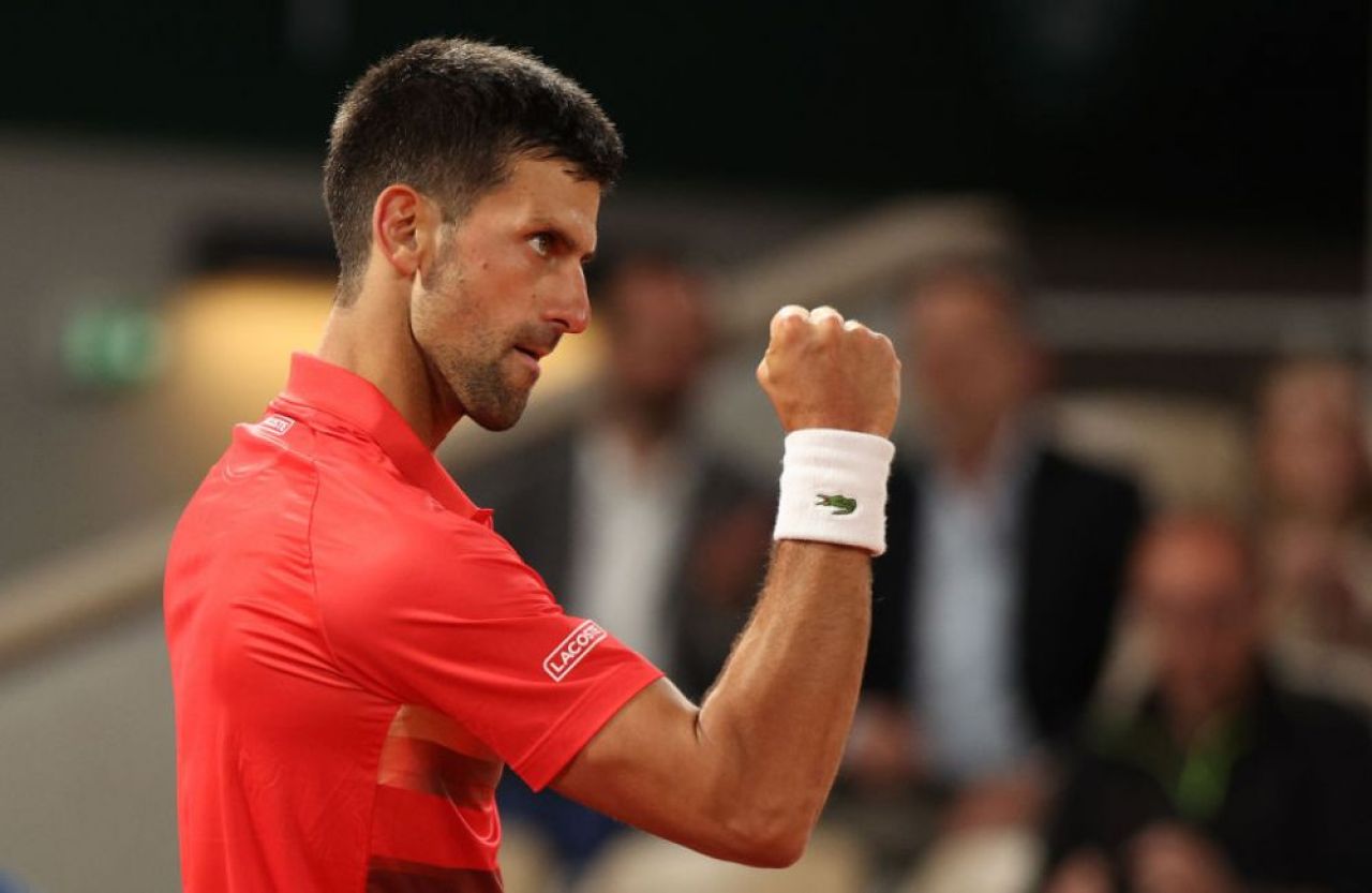 Se joacă și fără fileu la Roland Garros! Punct uluitor între Djokovic și Davidovich Fokina_28