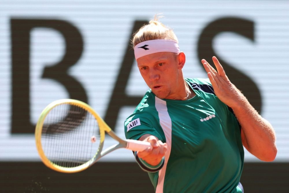 Se joacă și fără fileu la Roland Garros! Punct uluitor între Djokovic și Davidovich Fokina_36