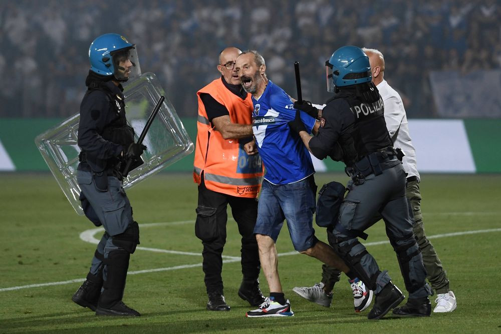 Haos la echipa unde Lucescu și Hagi au scris istorie: au retrogradat &icirc;n a treia ligă, după un gol &icirc;n minutul 90+5