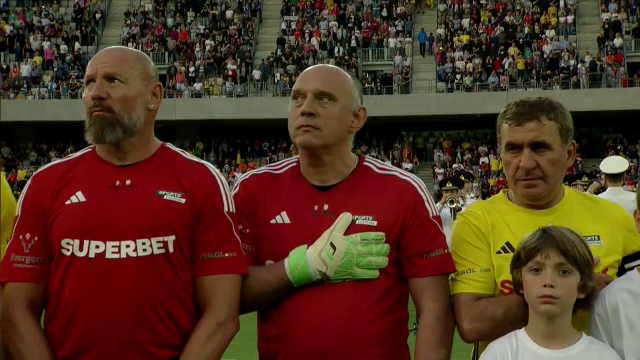 „Tancul” Bogdan Stelea! Formă de vis pentru fostul portar, prezent la România All Stars - Galatasaray Legends_13