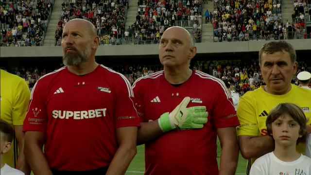 „Tancul” Bogdan Stelea! Formă de vis pentru fostul portar, prezent la România All Stars - Galatasaray Legends_14
