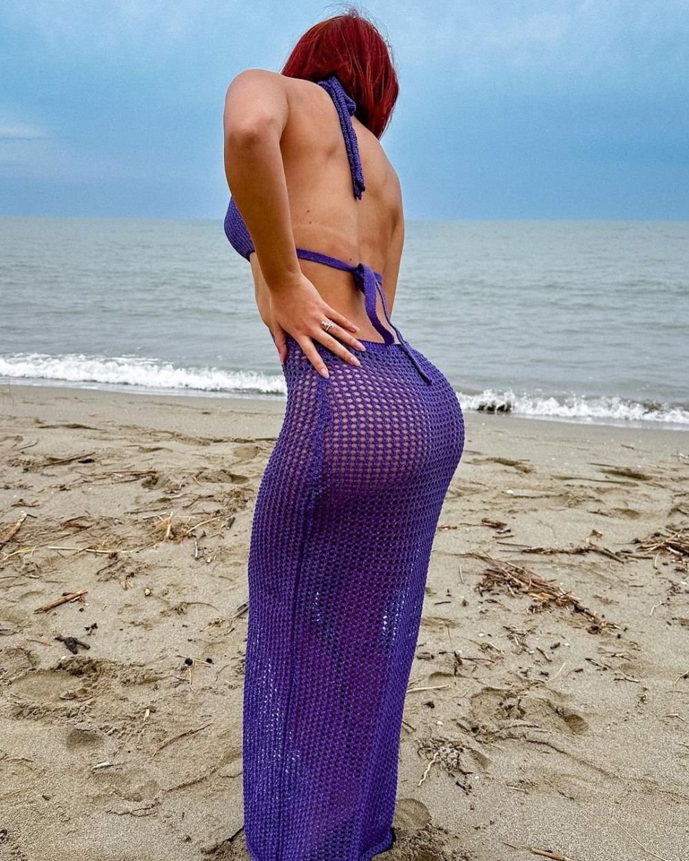 Cum să nu dai totul pe teren?! Modelul OnlyFans care își arată fundul pe stadion a promis că face striptease dacă echipa favorită promovează _18