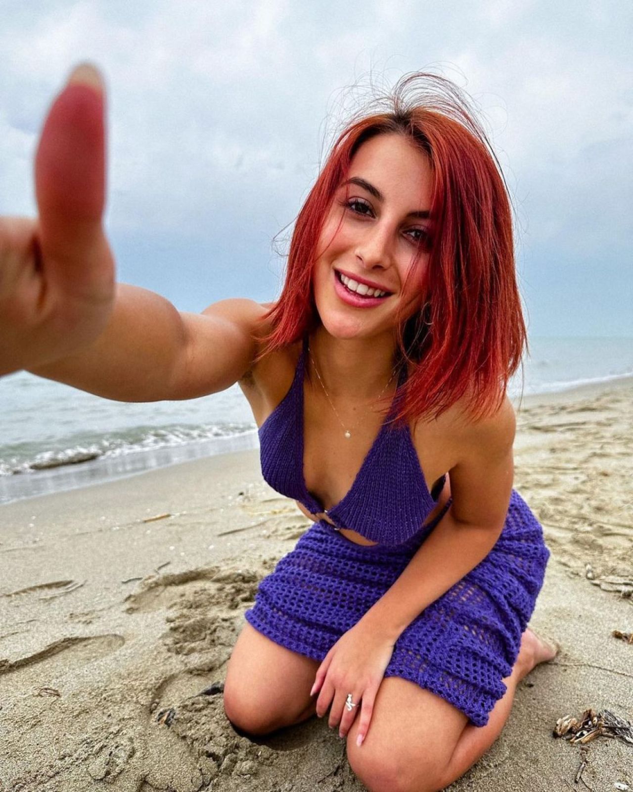 Cum să nu dai totul pe teren?! Modelul OnlyFans care își arată fundul pe stadion a promis că face striptease dacă echipa favorită promovează _19