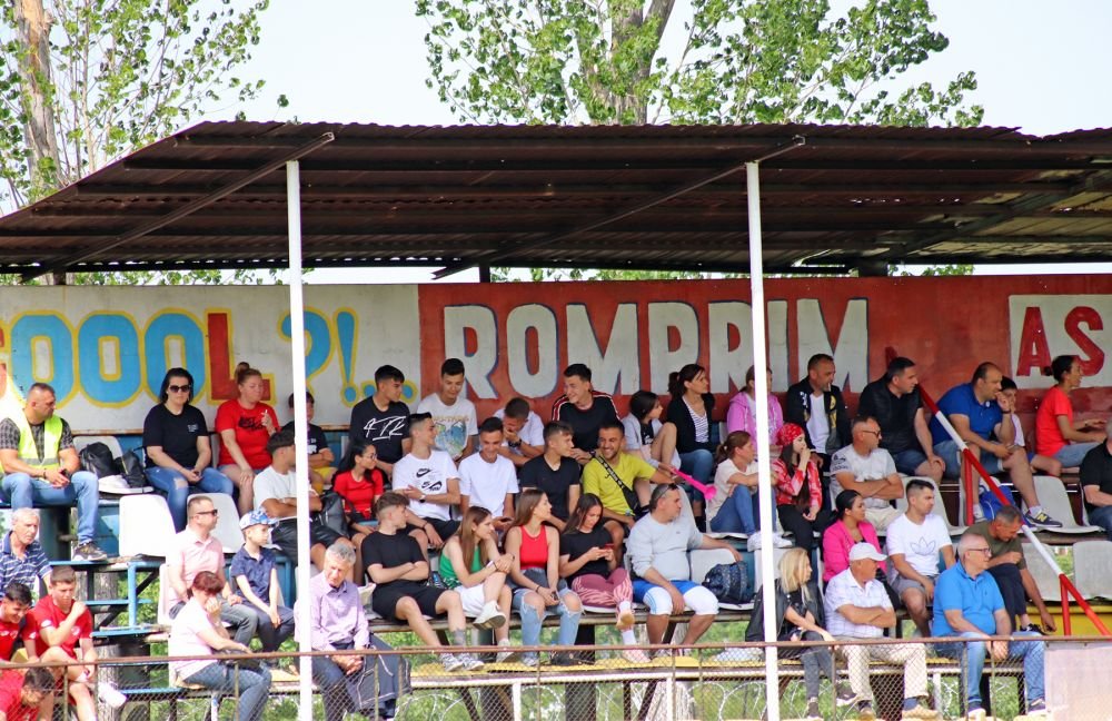 Lovitură de teatru! 