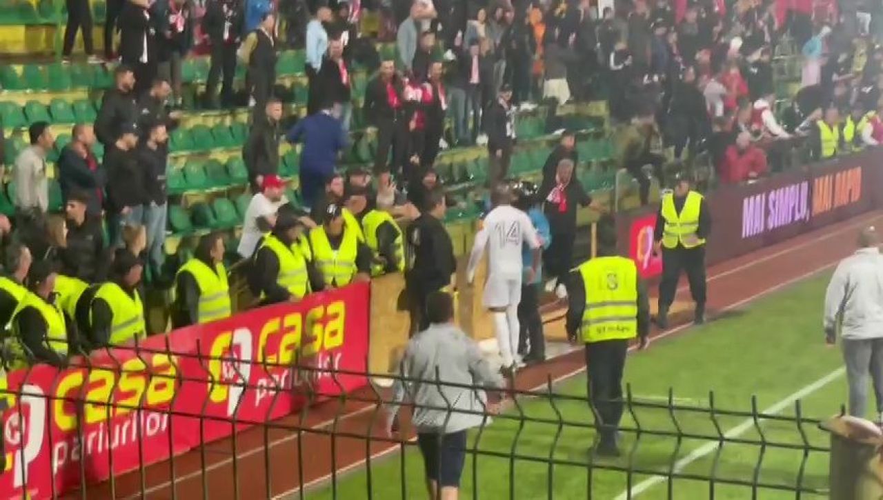 Arnold Garita reclamă după meciul cu Dinamo: