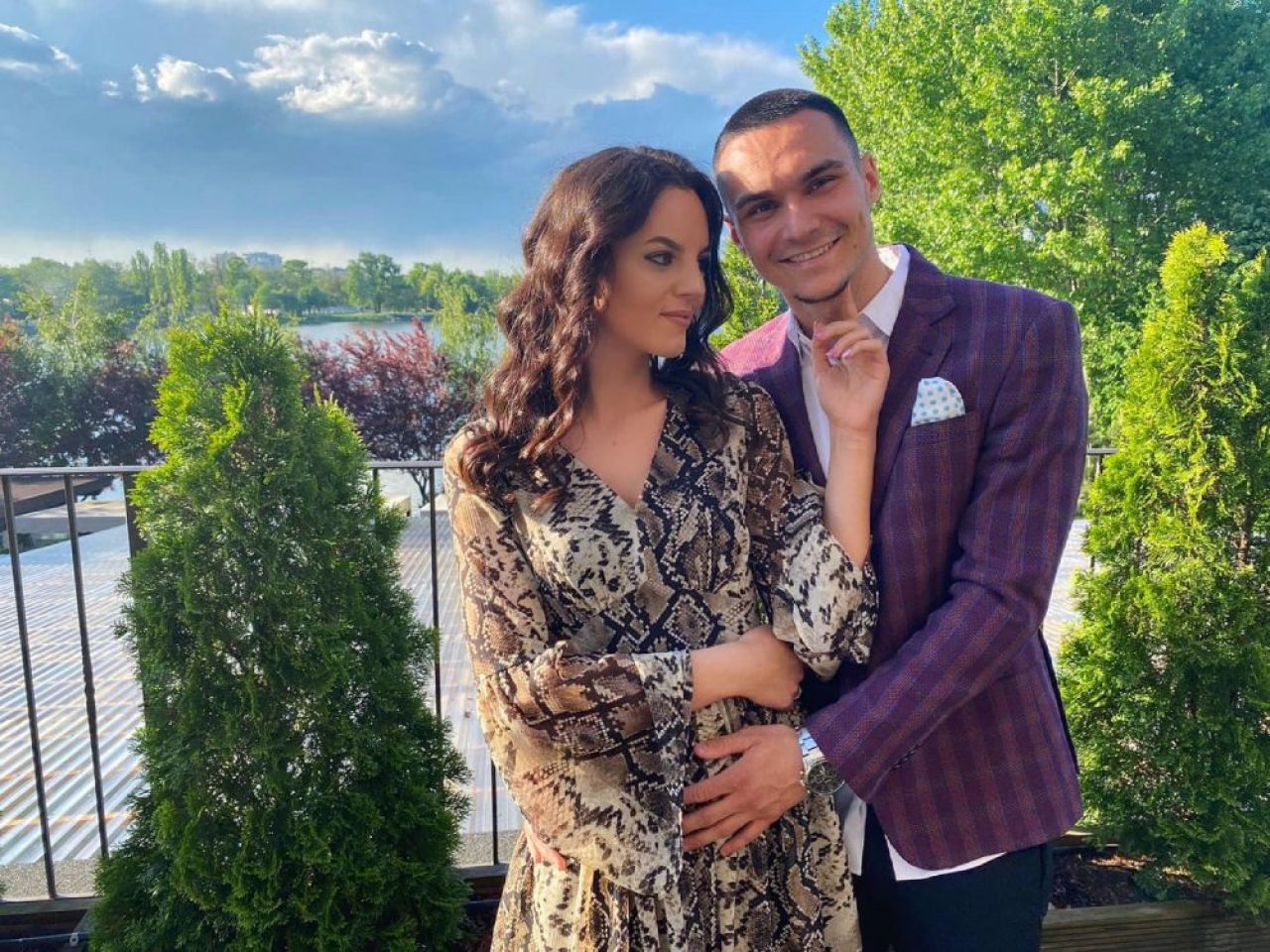 Adrian Șut s-a căsătorit și nu a uitat de FCSB nici în ziua nunții! Soția închizătorului a fost de o frumusețe rară_6