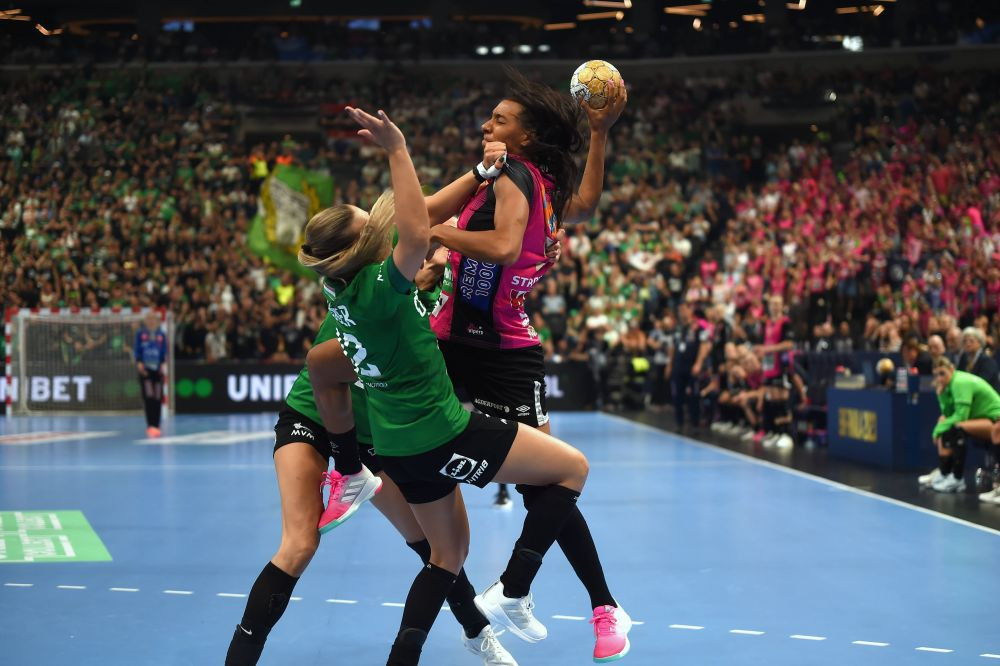 Vipers Kristiansand, 'Regină' în EHF Champions League pentru al treilea an consecutiv! Legendara Lunde, un nou trofeu pentru istorie _11