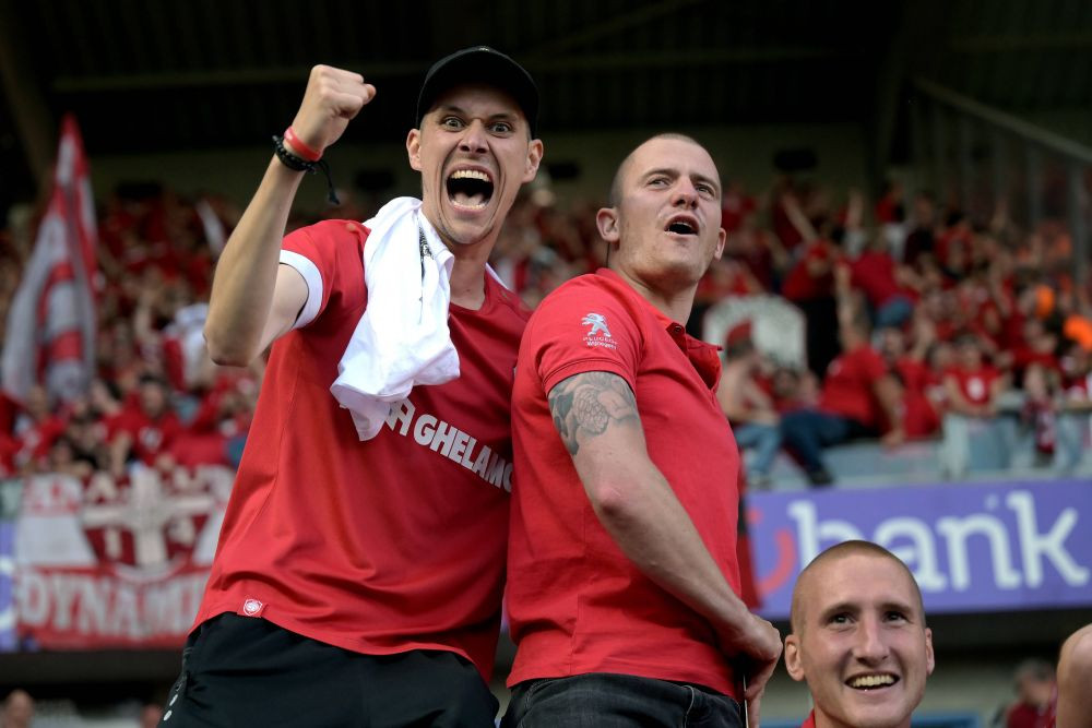 Final nebun în campionatul Belgiei, unde trei echipe se băteau la titlu înainte de ultima etapă_2