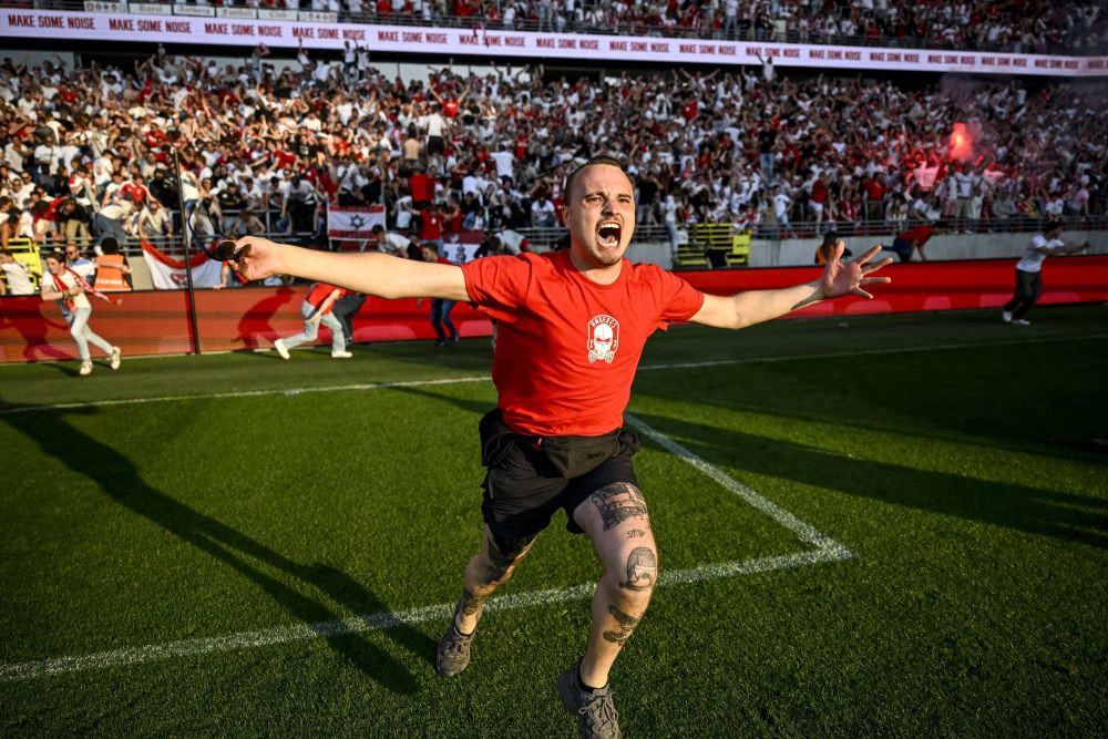 Final nebun în campionatul Belgiei, unde trei echipe se băteau la titlu înainte de ultima etapă_8