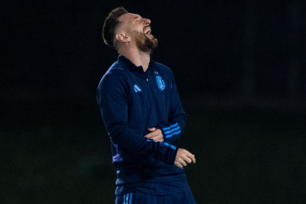 Atacantul dorit de CFR Cluj, ironizat &icirc;n direct: &bdquo;Dacă tot pleacă Messi, să-l aducă PSG pe el!&rdquo;