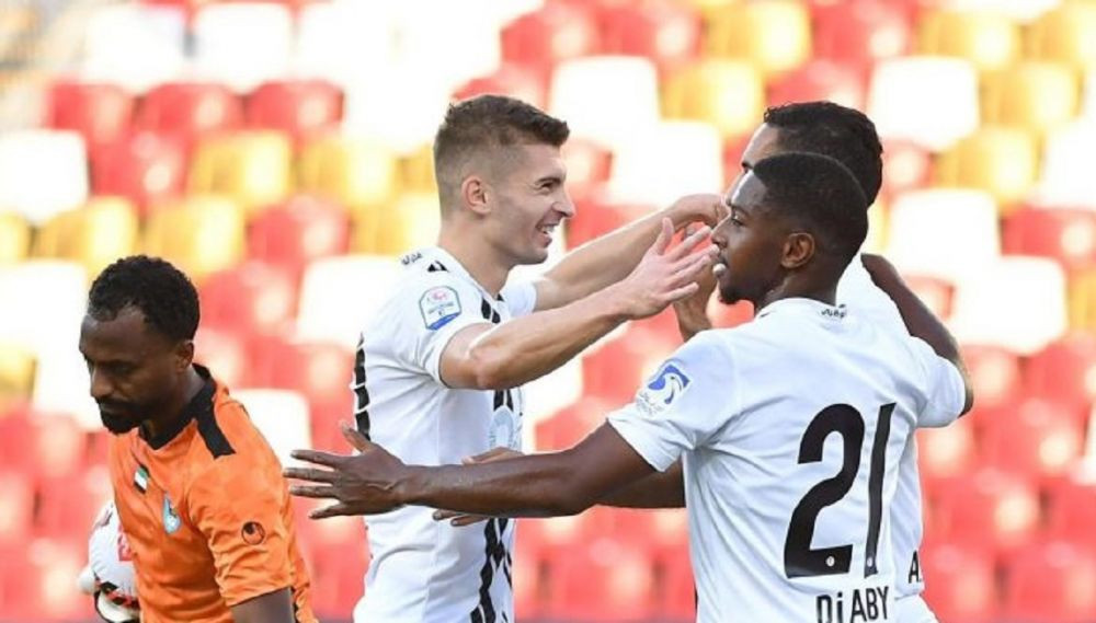 Antrenor de top pentru Florin Tănase! Fostul tehnician de la Ajax și Inter, prezentat oficial