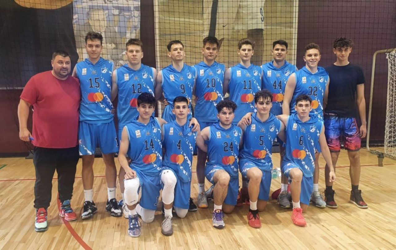 Soluție dinspre FRH pentru juniori: echipă la facultate și campionat puternic de tineret! Interviu cu Adrian Iacobini, directorul CSU ASE_1