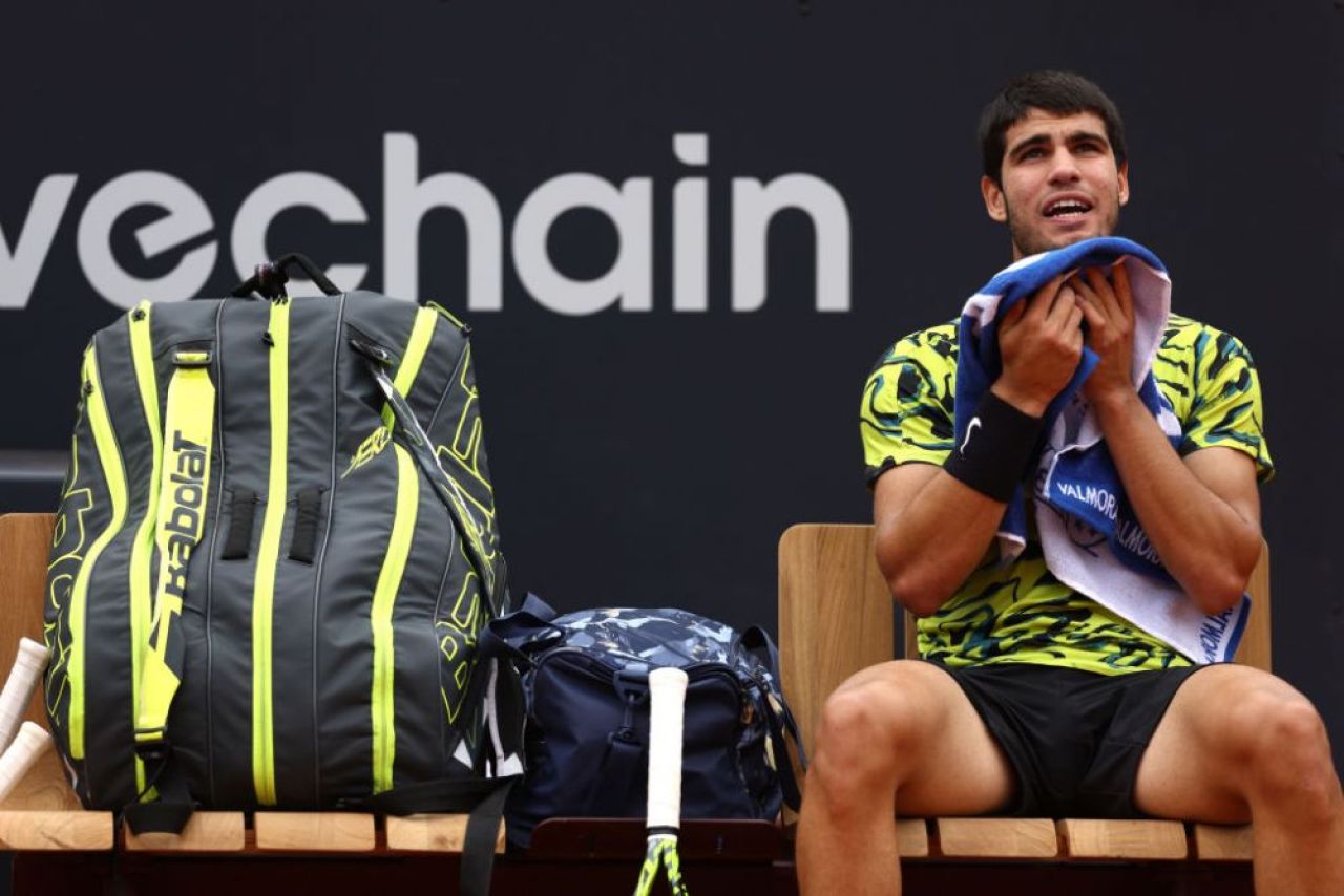 Bestial! Alcaraz n-a avut milă de Tsitsipas și l-a bătut în timp record. „A fost aproape rușinos”_2